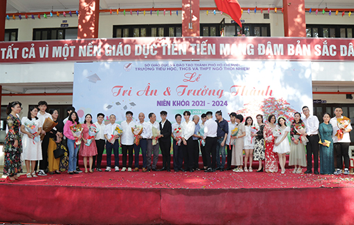 Xúc động lễ Tri ân và Trưởng thành niên khóa 2021-2024