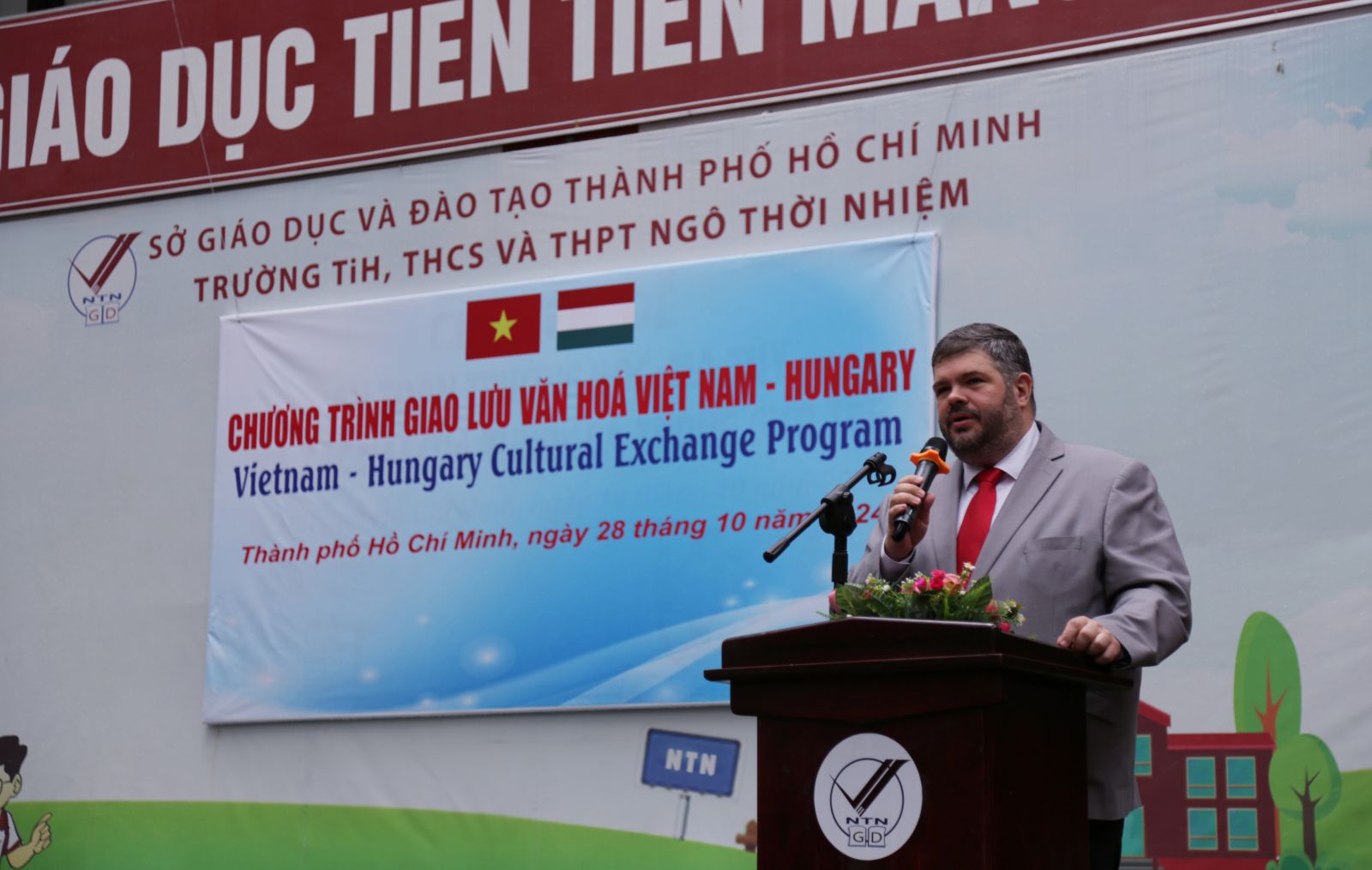 Ông Lehőcz Gábor – Tổng lãnh sự quán Hungary tại TP.HCM - Ảnh: Diep Nguyen Pro
