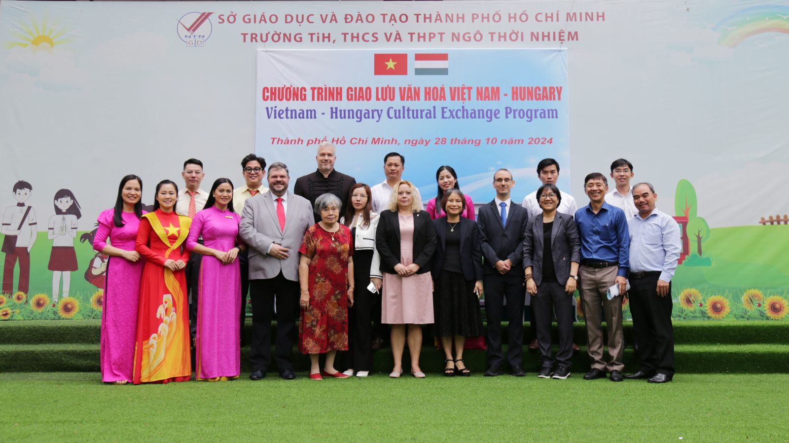 Giao lưu văn hóa Việt Nam - Hungary - Ảnh: Diep Nguyen Pro