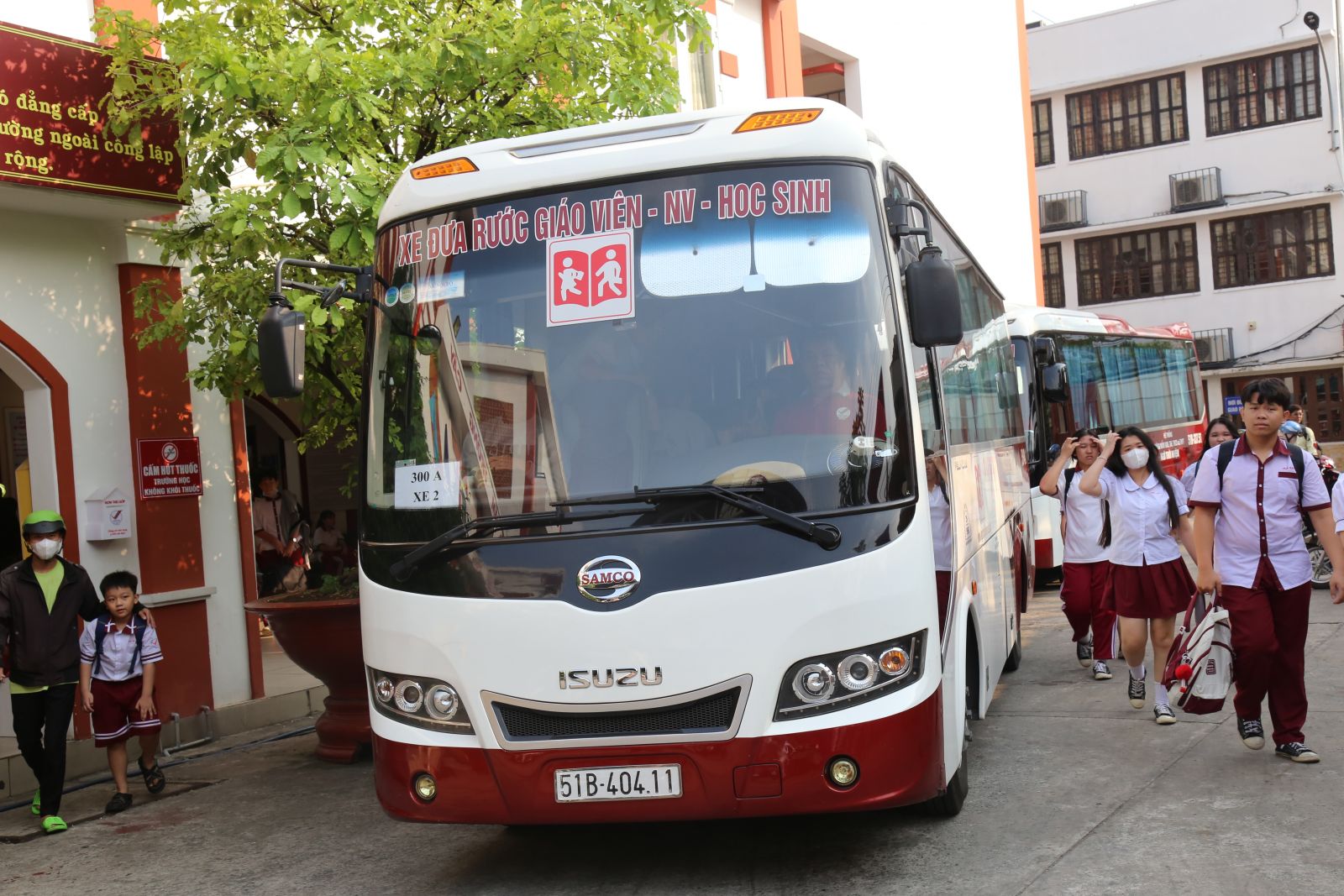 Xe đưa rước tuyến cố định