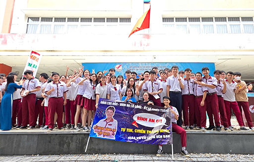 Lộ diện 2 thí sinh đầu tiên vào Chung kết Đường lên đỉnh Olympia cấp trường lần 2