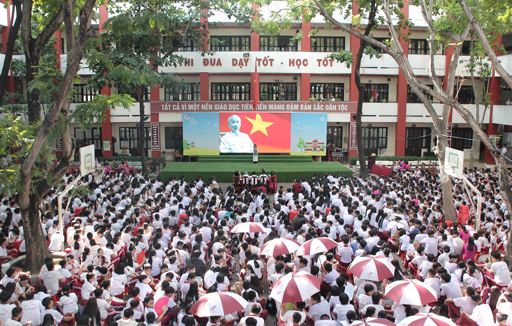 Trường Đông Học Sinh Nhất Ở TPHCM Có Phải Là Lựa Chọn Tốt Nhất Cho Con?