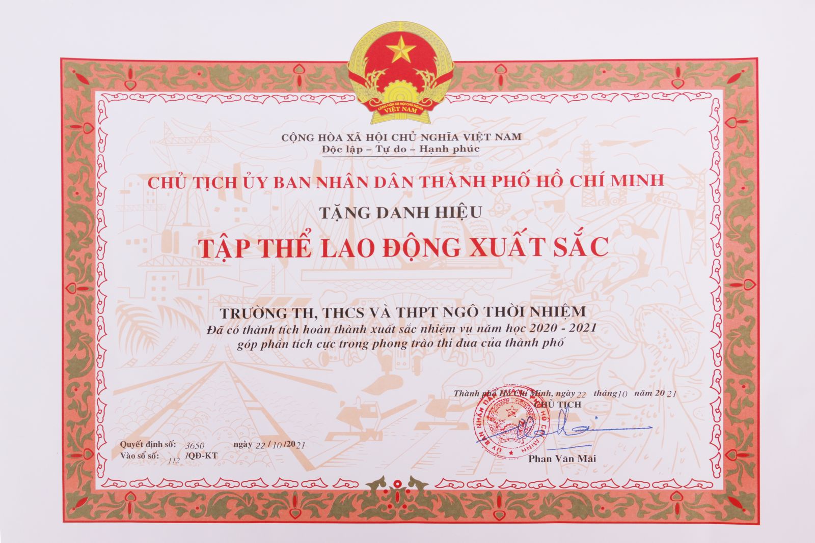 Danh hiệu Tập thể Lao động xuất sắc năm học 2020 - 2021
