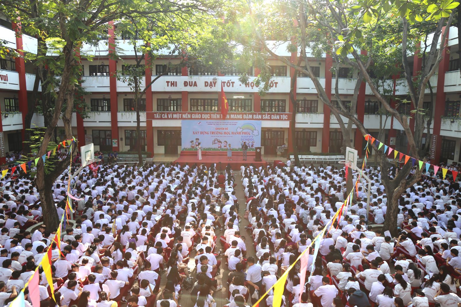 Toàn cảnh chuyên đề “Xây dựng trường học hạnh phúc”