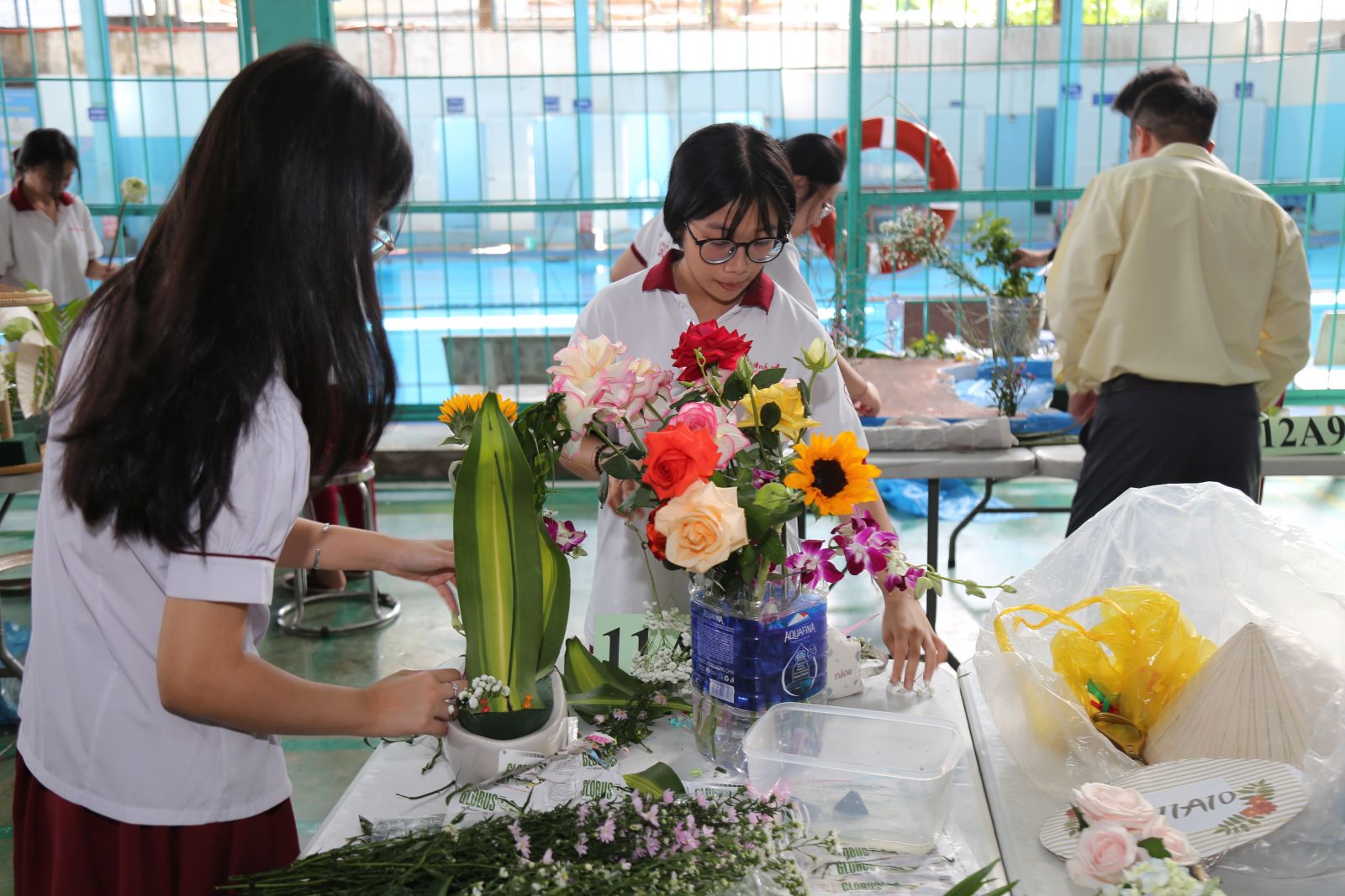 Hội thi cắm hoa chào mừng ngày 20-11 của trường Ngô Thời Nhiệm