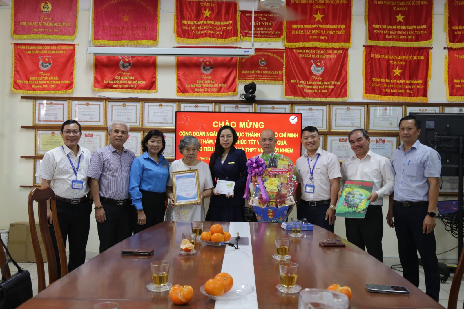 Công đoàn ngành Giáo dục TP.HCM thăm, chúc Tết trường Ngô Thời Nhiệm
