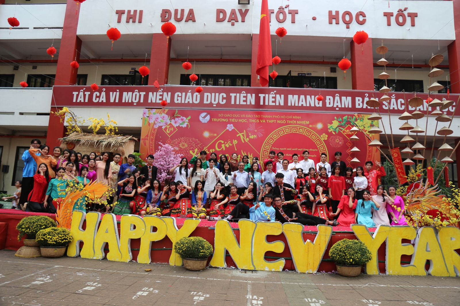 Hội xuân hệ thống trường Ngô Thời Nhiệm: Vui tươi và hạnh phúc