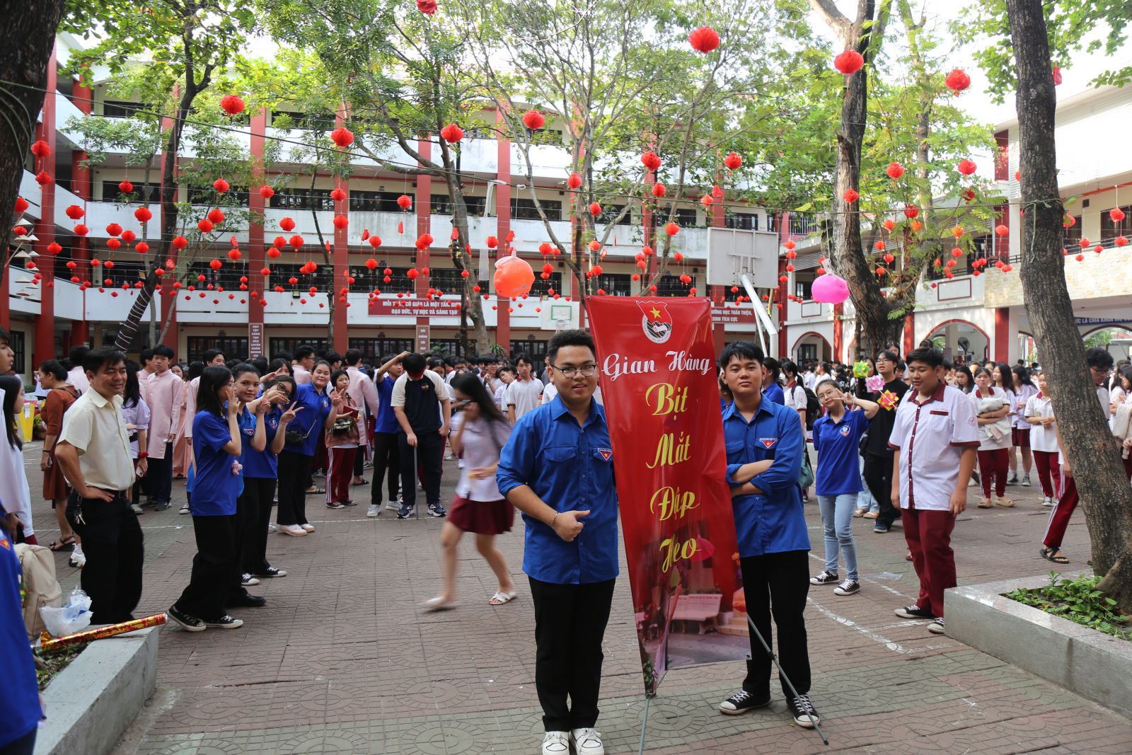 Hội xuân hệ thống trường Ngô Thời Nhiệm: Vui tươi và hạnh phúc