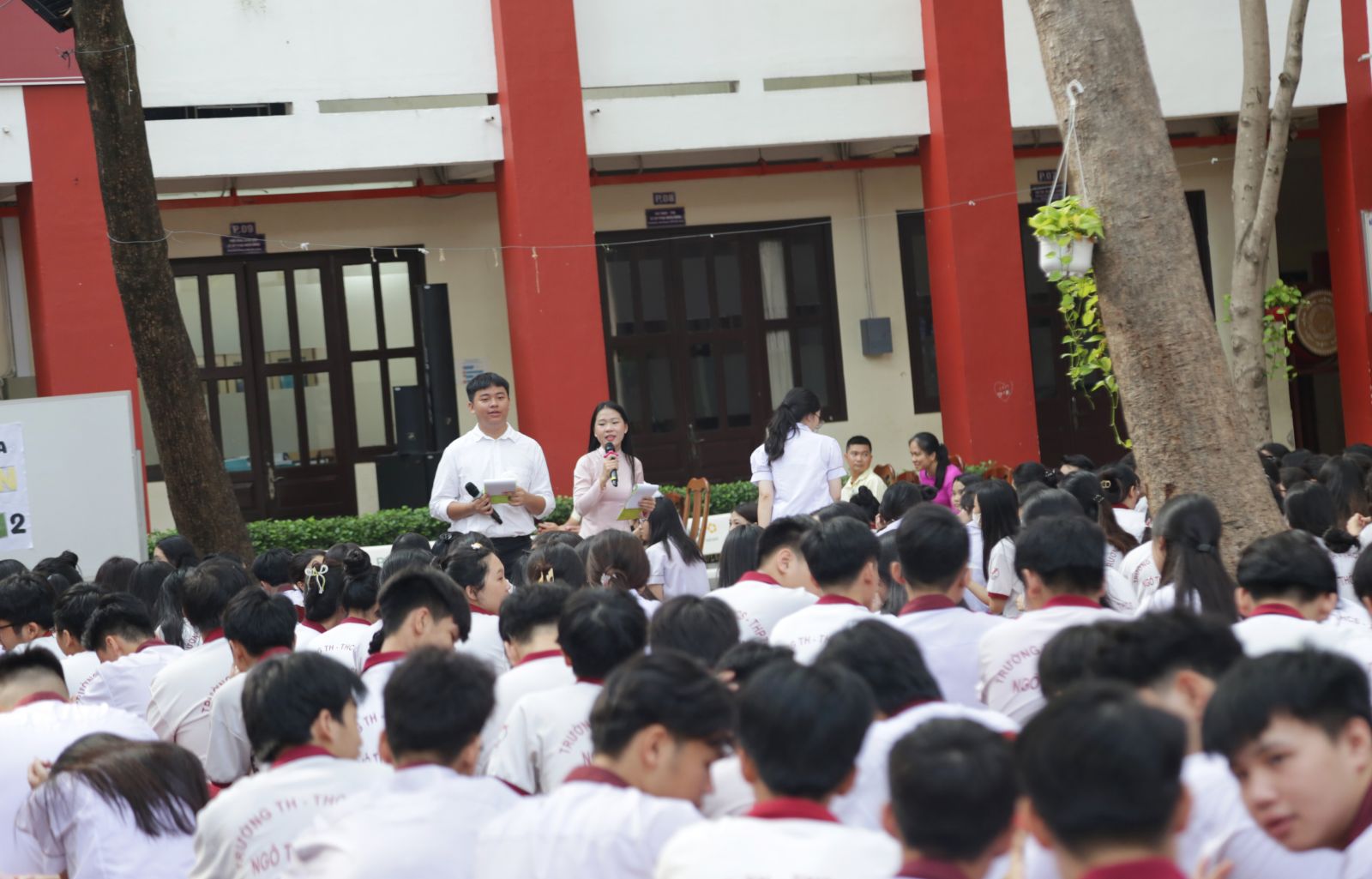 Chuyên đề: Tình bạn và Tình yêu tuổi học trò