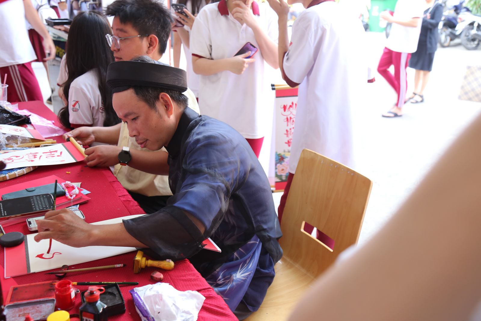 Hội Xuân Ngô Thời Nhiệm: Vui tươi, rộn rã tiếng cười