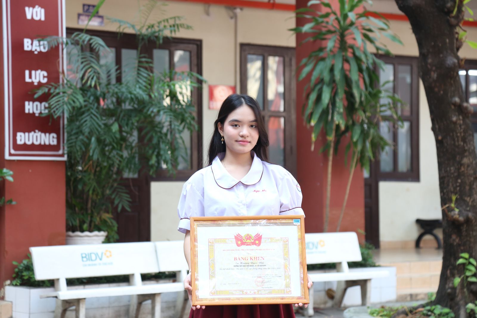 Ngọc Nhi và bằng khen “Học sinh 3 tốt” cấp Trung ương