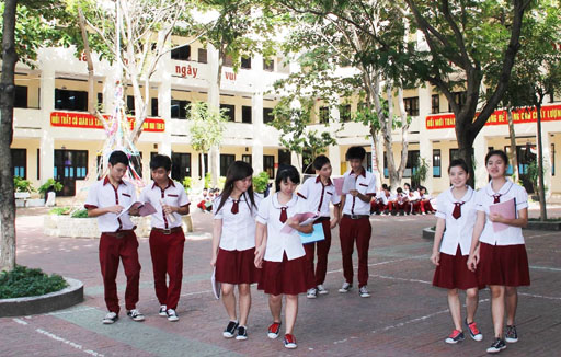 Sân chơi ở trường đông học sinh nhất ở tphcm